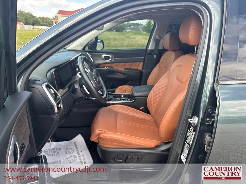 Used 2022 Kia Sorento SX Prestige w/ Rust Color Package AWD/4WD image 13