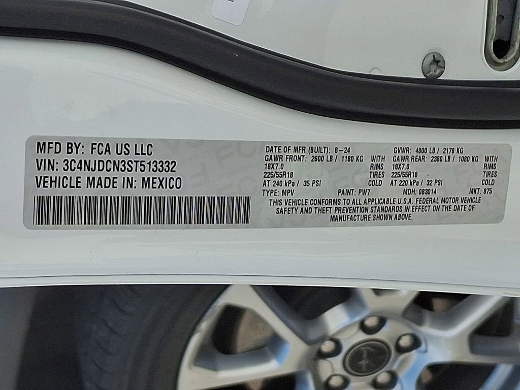 Used 2025 Jeep Compass Limited image 19