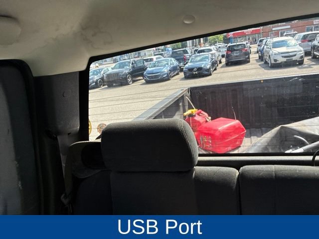 Used 2011 Chevrolet Silverado 2500 LT w/ Interior Plus Package AWD/4WD image 13