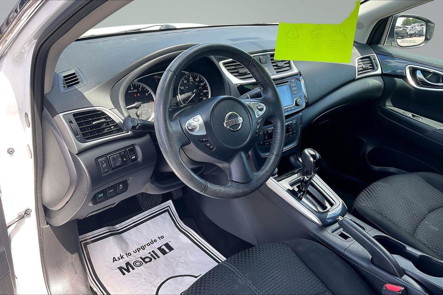Used 2018 Nissan Sentra SR w/ SR Midnight Edition Package FWD image 15