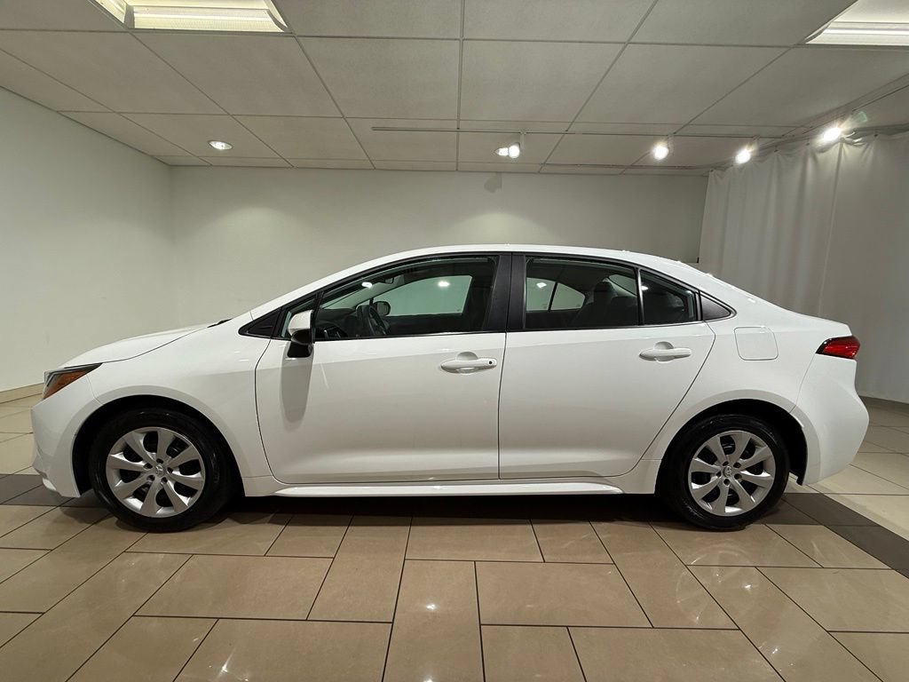 Certified 2024 Toyota Corolla LE FWD image 2