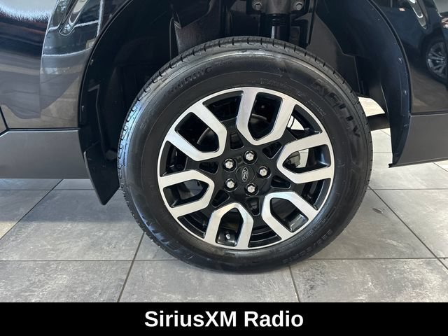 Used 2023 Ford Maverick Lariat w/ Lariat Luxury Package AWD/4WD image 8