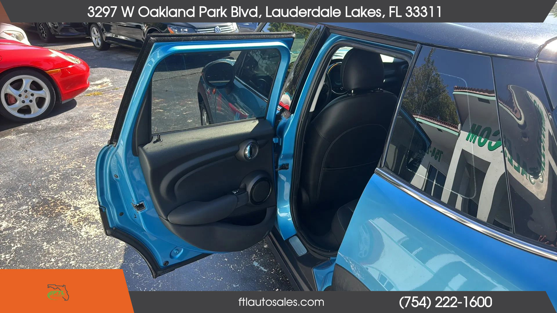 Used 2015 MINI Cooper 4-Door Hardtop image 23