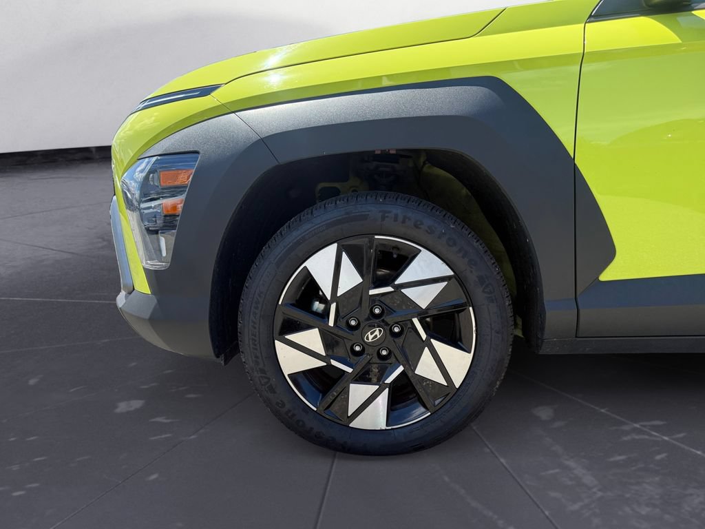 Certified 2025 Hyundai Kona SEL AWD/4WD image 15