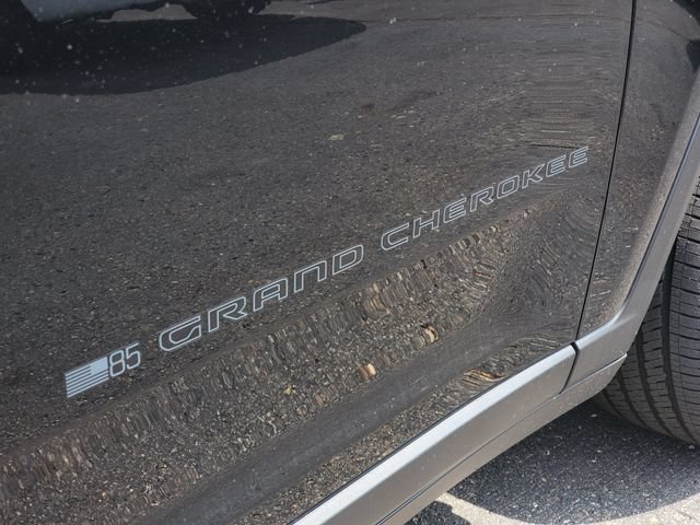 New 2026 Jeep Grand Cherokee Limited AWD/4WD image 17