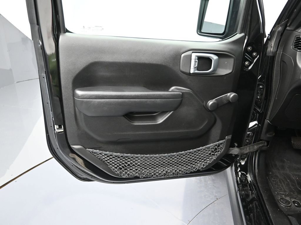 Used 2022 Jeep Wrangler Unlimited Sport AWD/4WD image 10