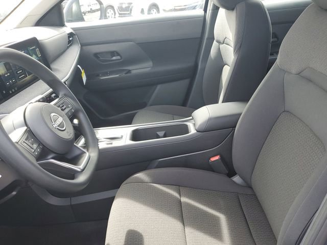 New 2026 Nissan Kicks S image 19