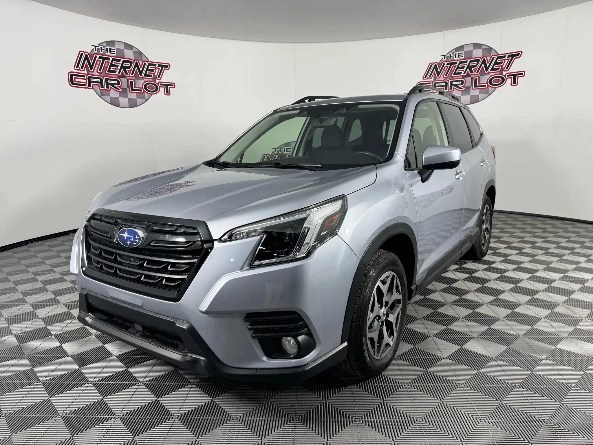 Used 2022 Subaru Forester Premium w/ Popular Package #1 image 3