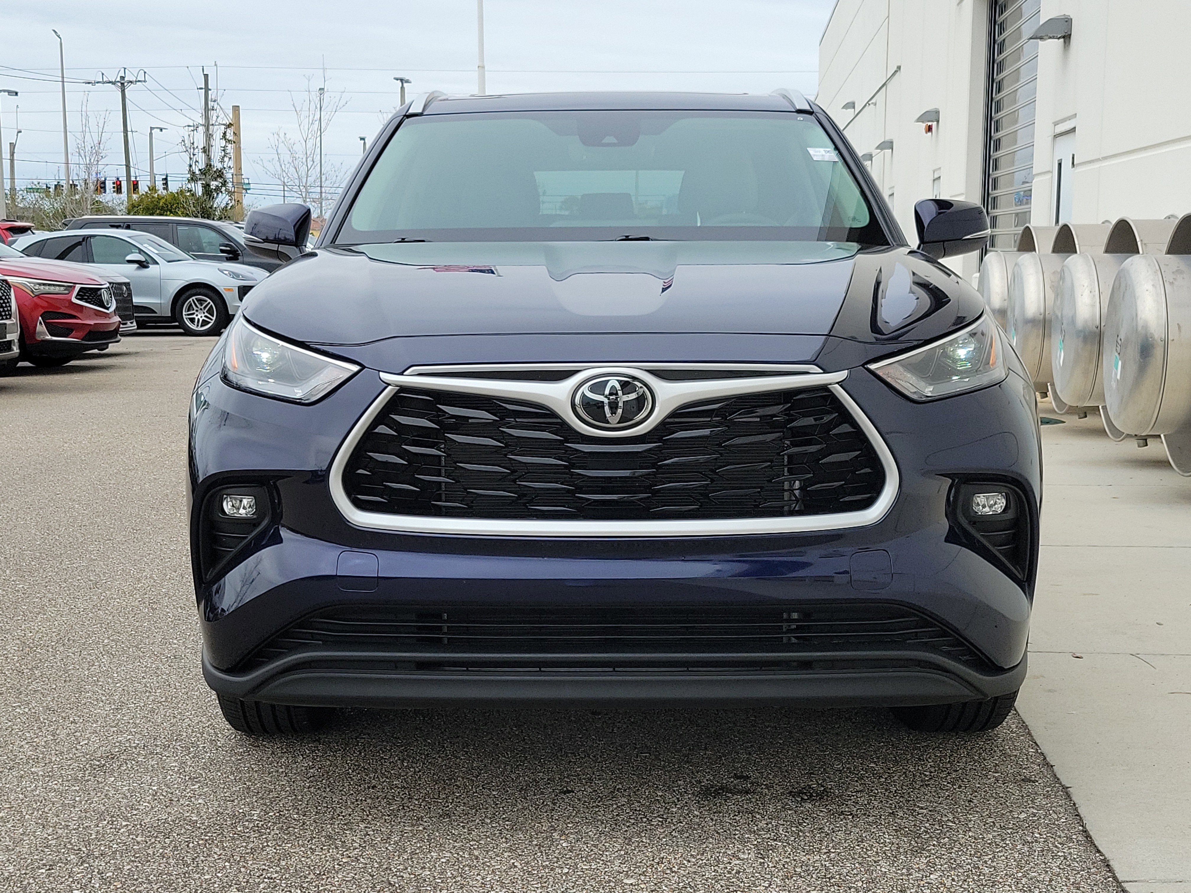 Used 2026 Toyota Highlander XLE video 2