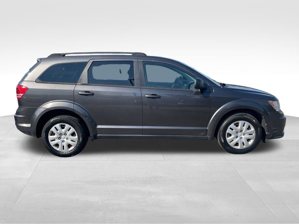 Used 2017 Dodge Journey SE FWD image 9