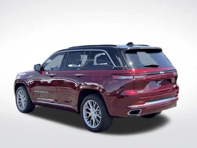 Used 2025 Jeep Grand Cherokee Summit AWD/4WD image 9