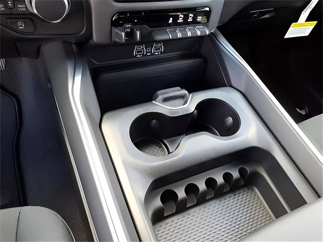 New 2026 RAM 1500 4x4 Crew Cab image 19
