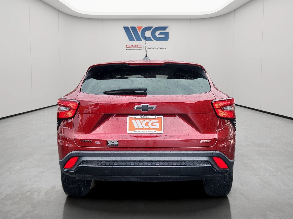Used 2024 Chevrolet Trax RS FWD image 5