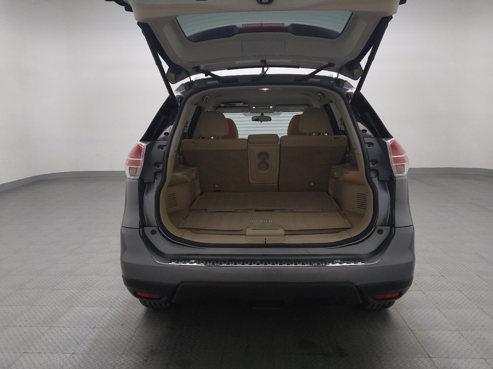 Used 2015 Nissan Rogue SV w/ SV Premium Package image 29