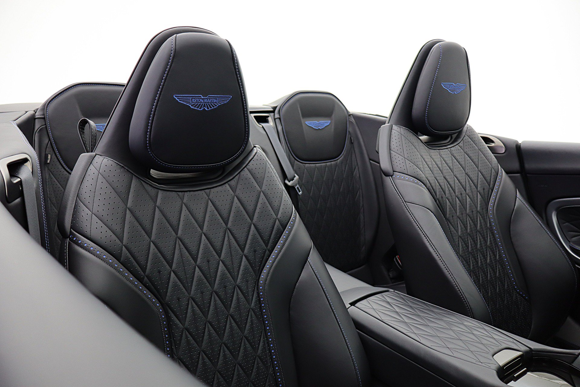 Used 2024 Aston Martin DB12 Convertible RWD image 44