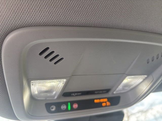 Used 2023 Chevrolet Malibu LT image 29