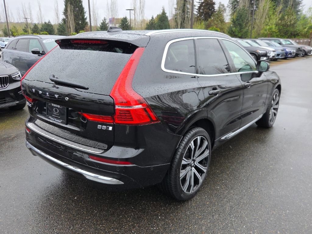 Certified 2023 Volvo XC60 B5 Ultimate w/ Climate Package image 2