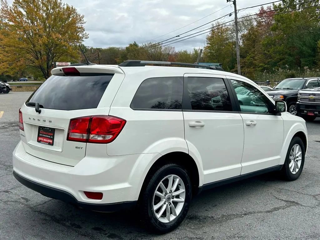 Used 2018 Dodge Journey SXT w/ Premium Group image 8