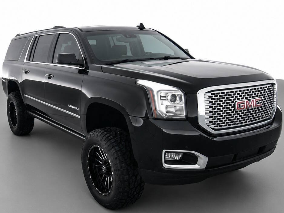 Used 2017 GMC Yukon XL Denali w/ Open Road Package