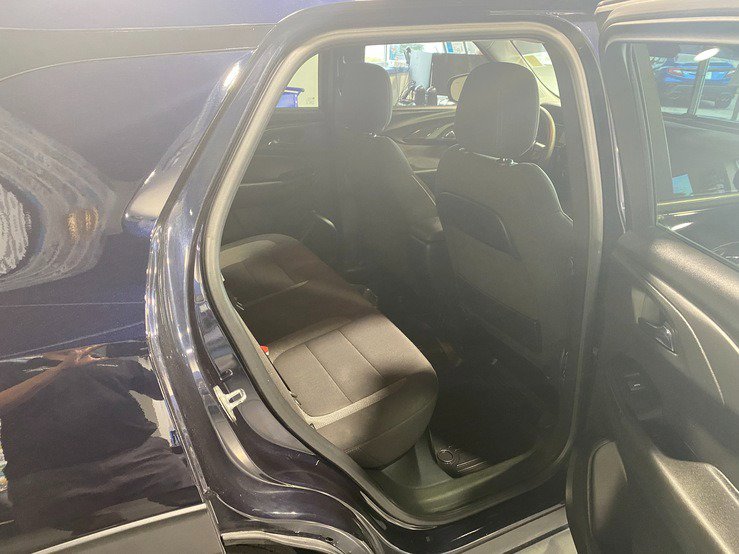 Used 2021 Chevrolet TrailBlazer LT w/ Sun and Liftgate Package image 16