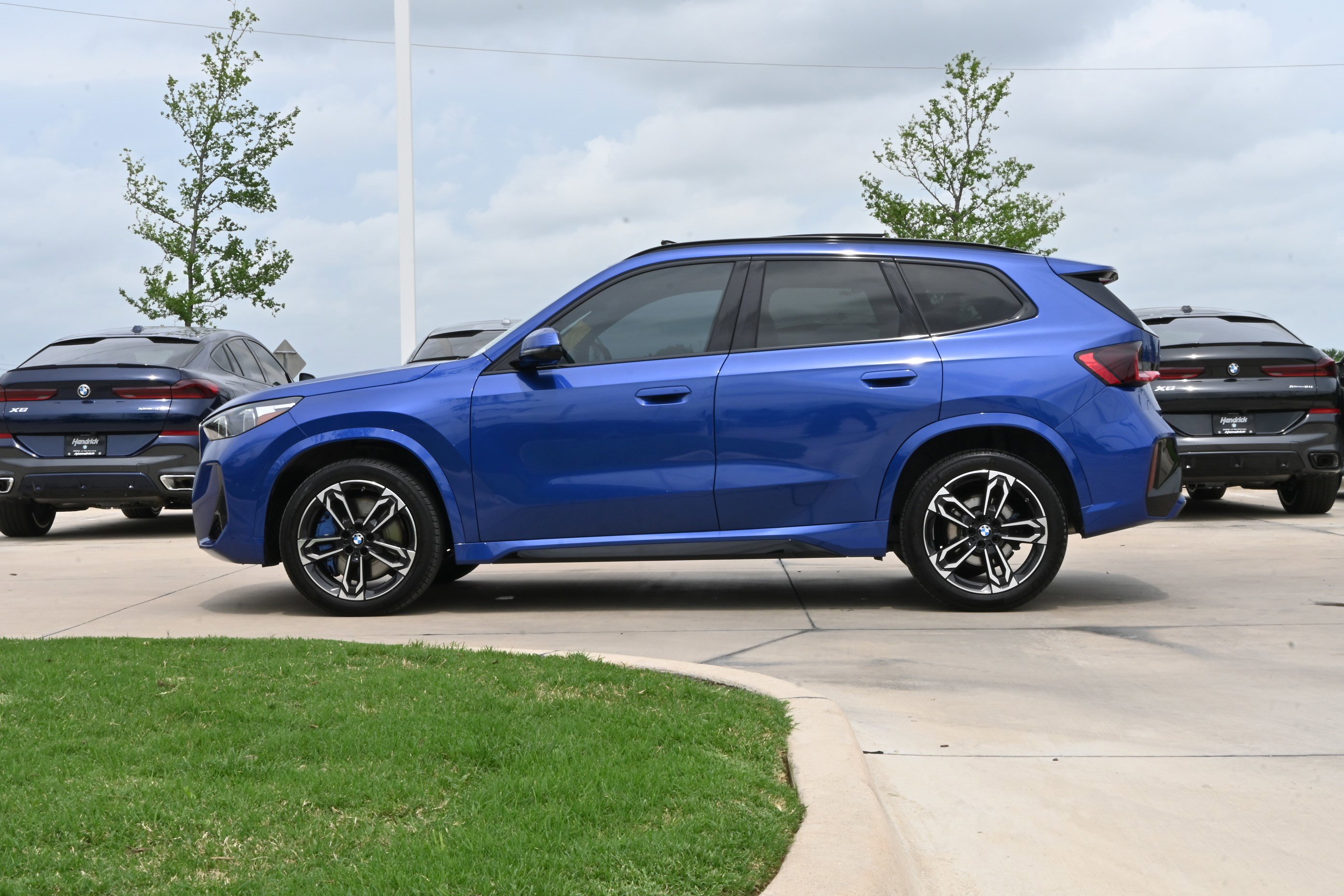 Certified 2024 BMW X1 xDrive28i w/ Technology Package AWD/4WD image 6