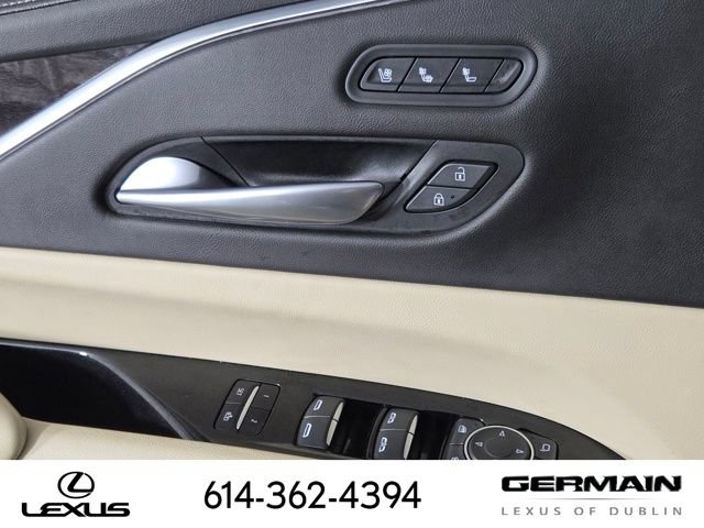 Used 2023 Cadillac Escalade Premium Luxury AWD/4WD image 25