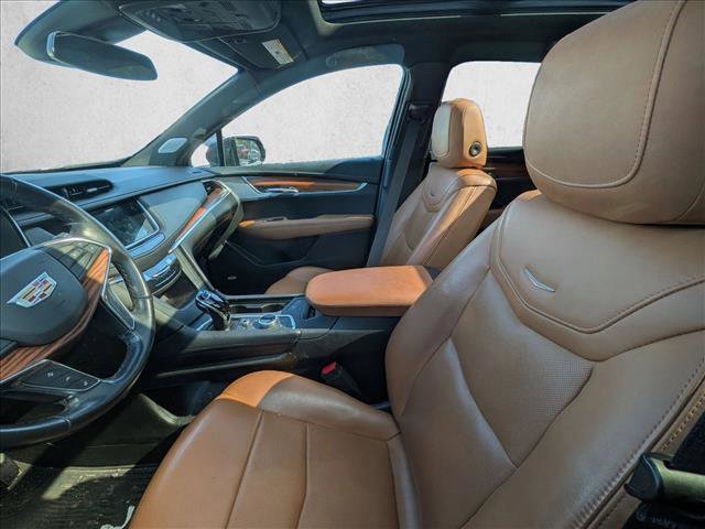 Used 2021 Cadillac XT5 Premium Luxury FWD image 11