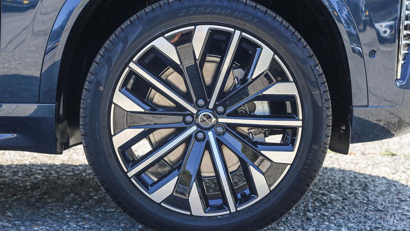 Used 2025 Volvo XC90 B6 Plus w/ Protection Package Premier AWD/4WD image 10