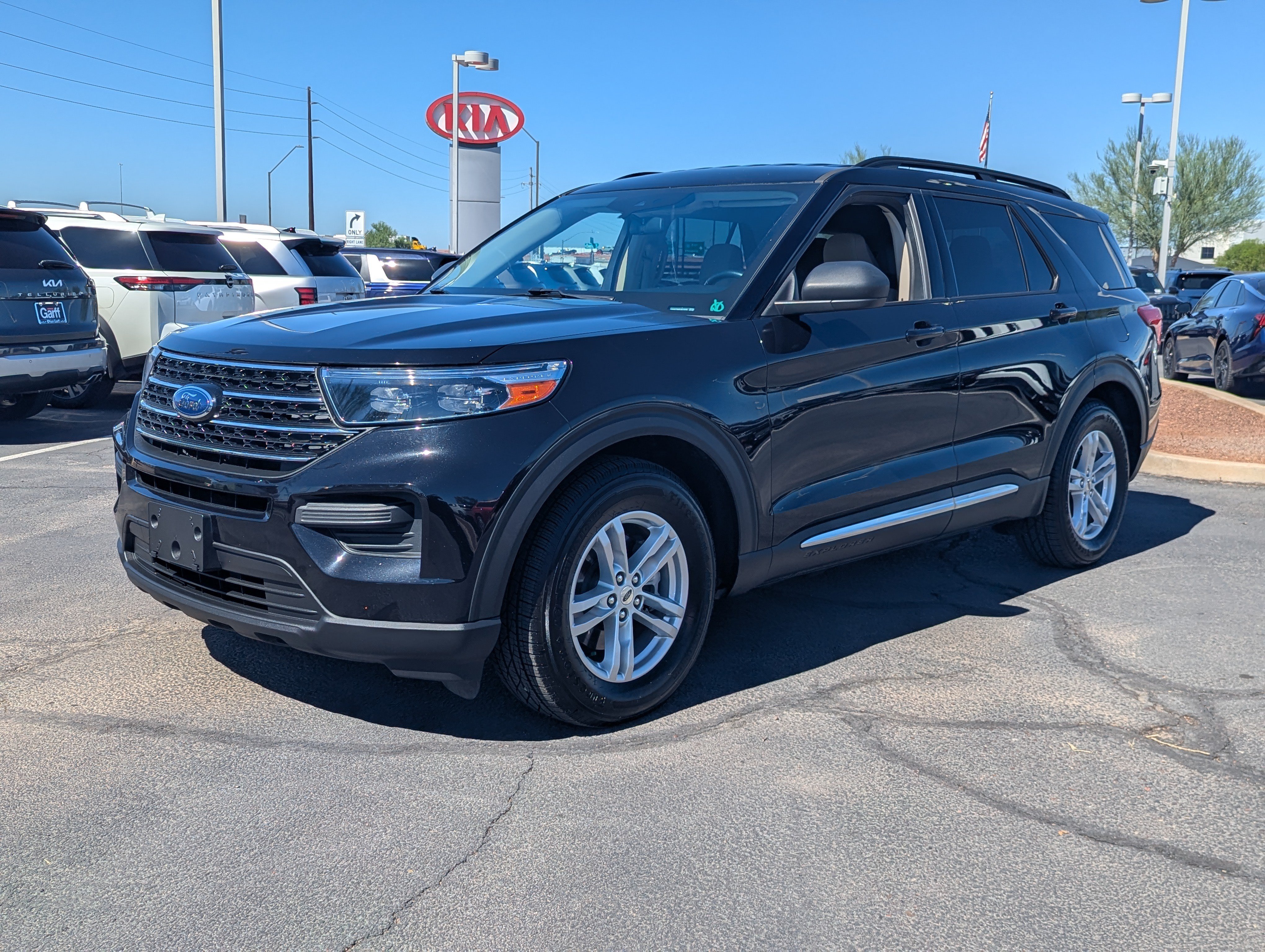 Used 2020 Ford Explorer XLT RWD image 34