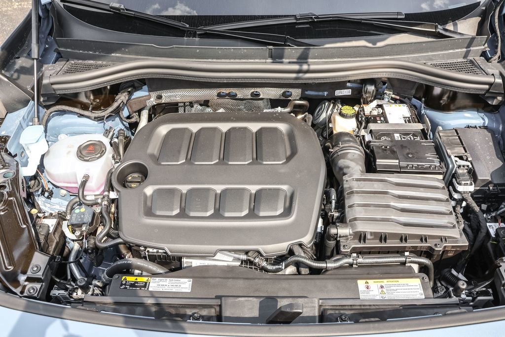 Used 2025 Volkswagen Tiguan SE image 45