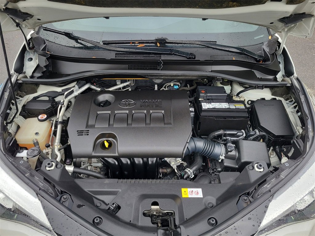 Used 2020 Toyota C-HR LE image 19