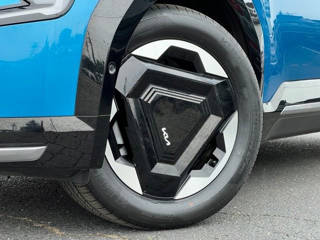 Certified 2024 Kia EV9 Land AWD/4WD image 2