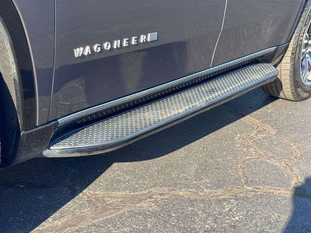 Used 2024 Jeep Wagoneer Series II w/ Flexible Seating Group RWD image 43