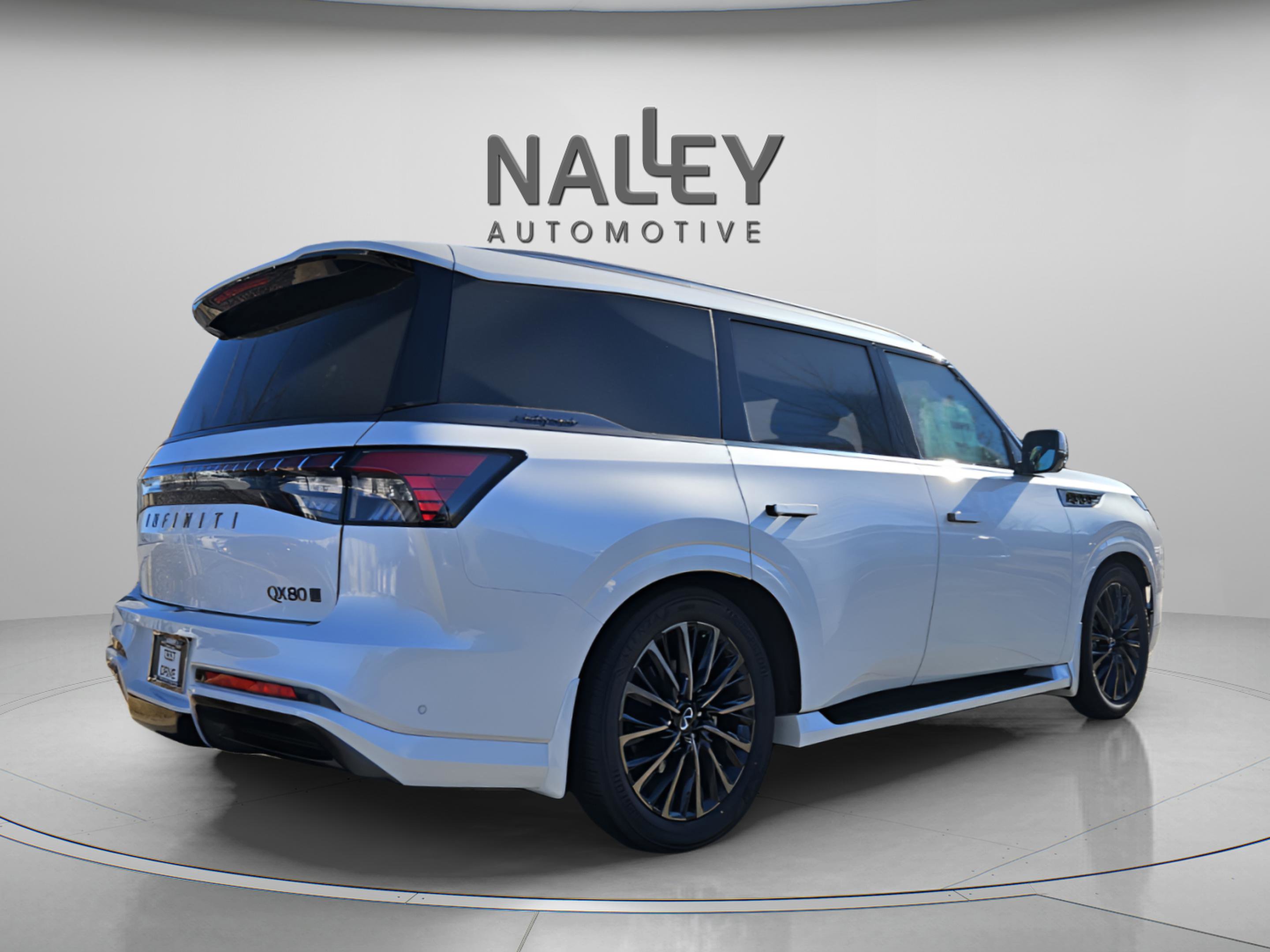 New 2026 INFINITI QX80 Autograph w/ Premium Cargo Package image 5