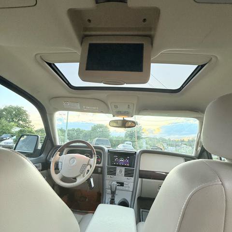 Used 2004 Lincoln Aviator Luxury AWD/4WD image 16