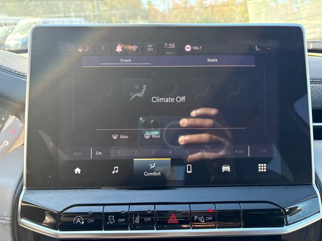 Used 2025 Jeep Compass Limited AWD/4WD image 30