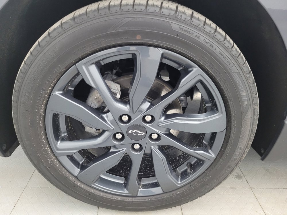 Used 2023 Chevrolet Equinox RS w/ RS Leather Package image 31