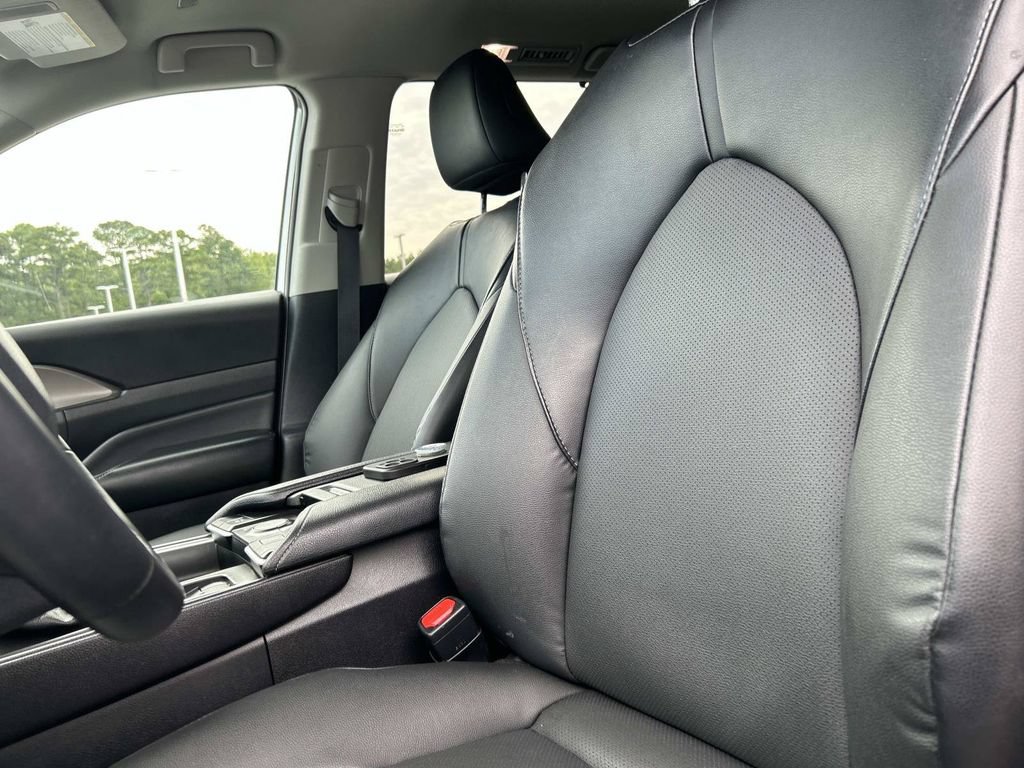 Used 2024 Toyota Grand Highlander XLE FWD image 24
