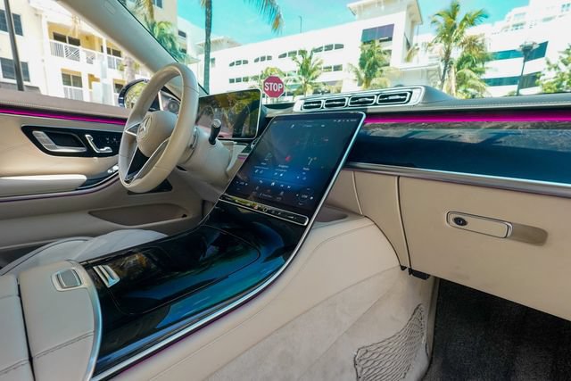 Used 2023 Mercedes-Benz Maybach S 580 4MATIC image 93