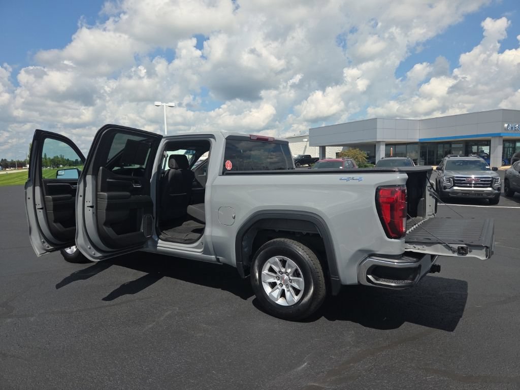 Used 2024 GMC Sierra 1500 SLE AWD/4WD image 13