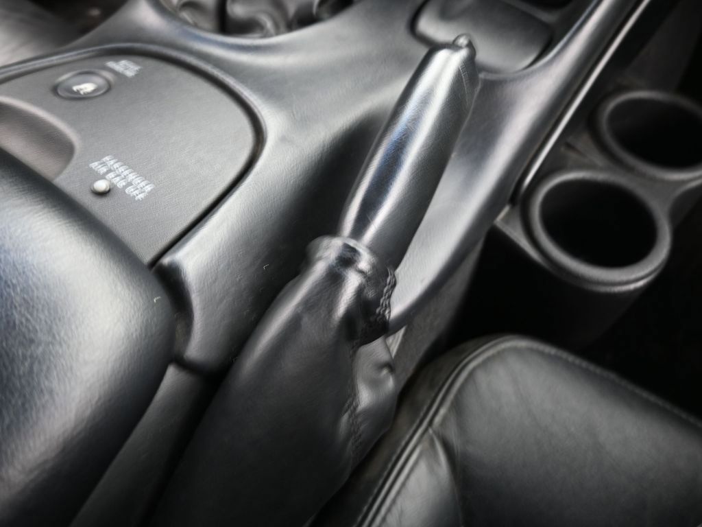 Used 2003 Chevrolet Corvette Convertible w/ Preferred Equipment Group1 image 38