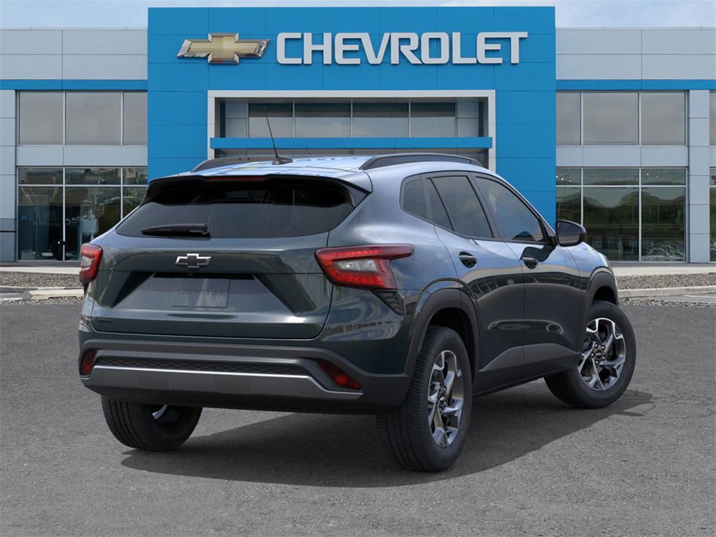 New 2026 Chevrolet Trax LT image 2