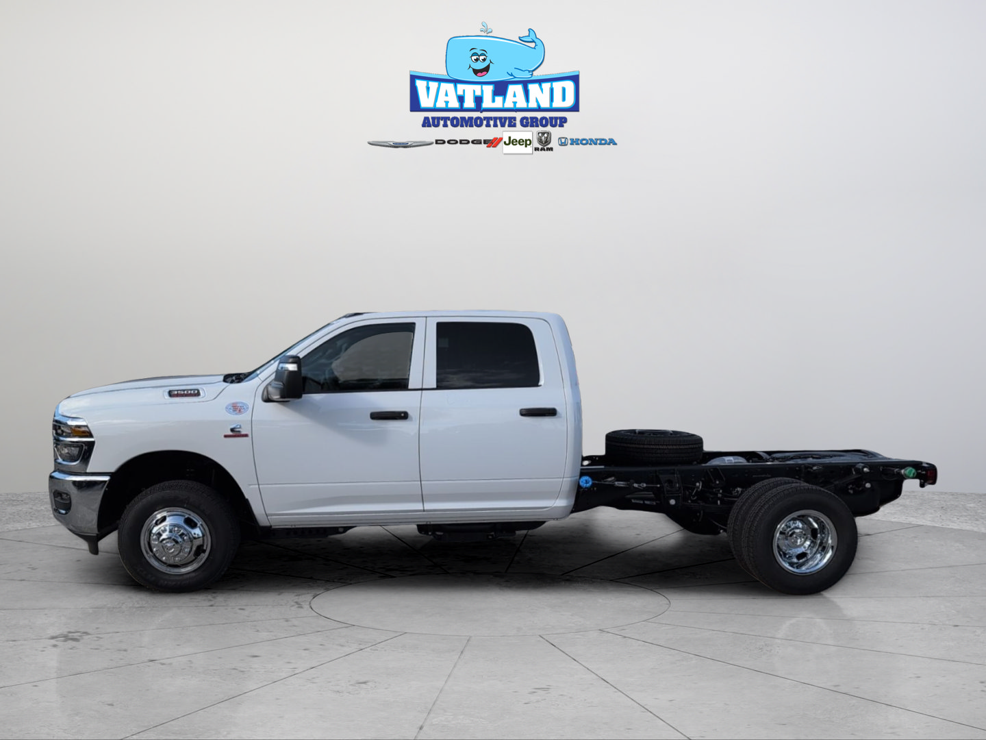 New 2026 RAM 3500 Tradesman w/ Chrome Appearance Group A AWD/4WD image 4