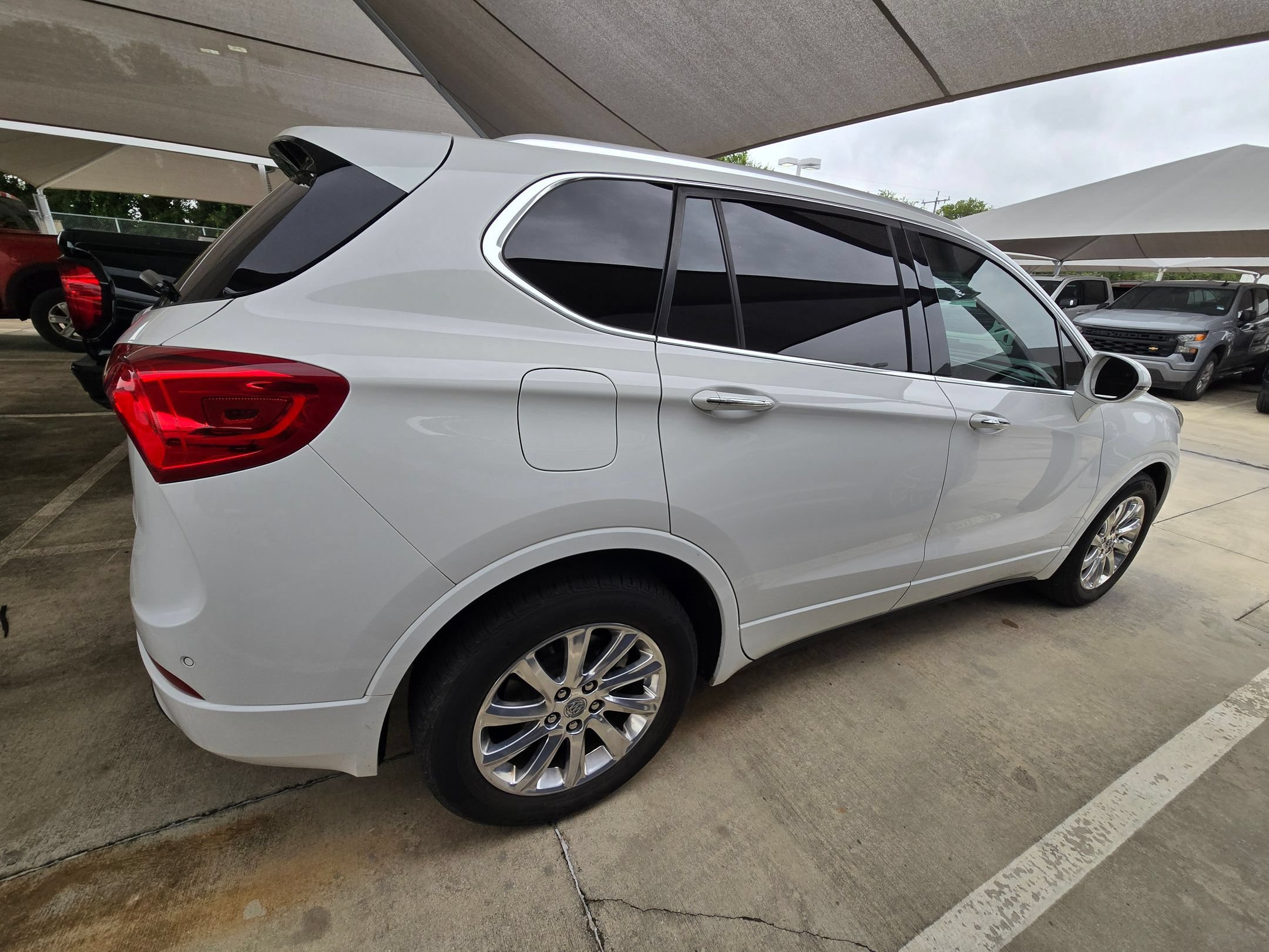 Used 2019 Buick Envision Essence FWD image 9