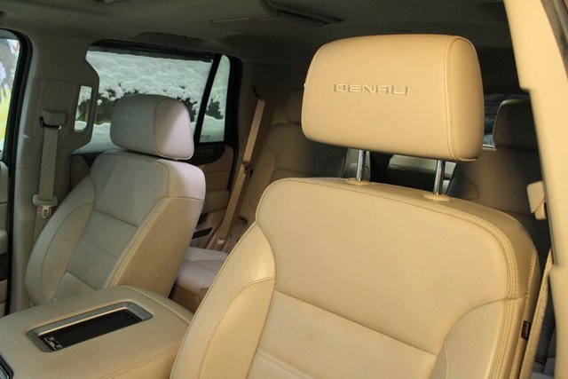 Used 2018 GMC Yukon Denali image 23