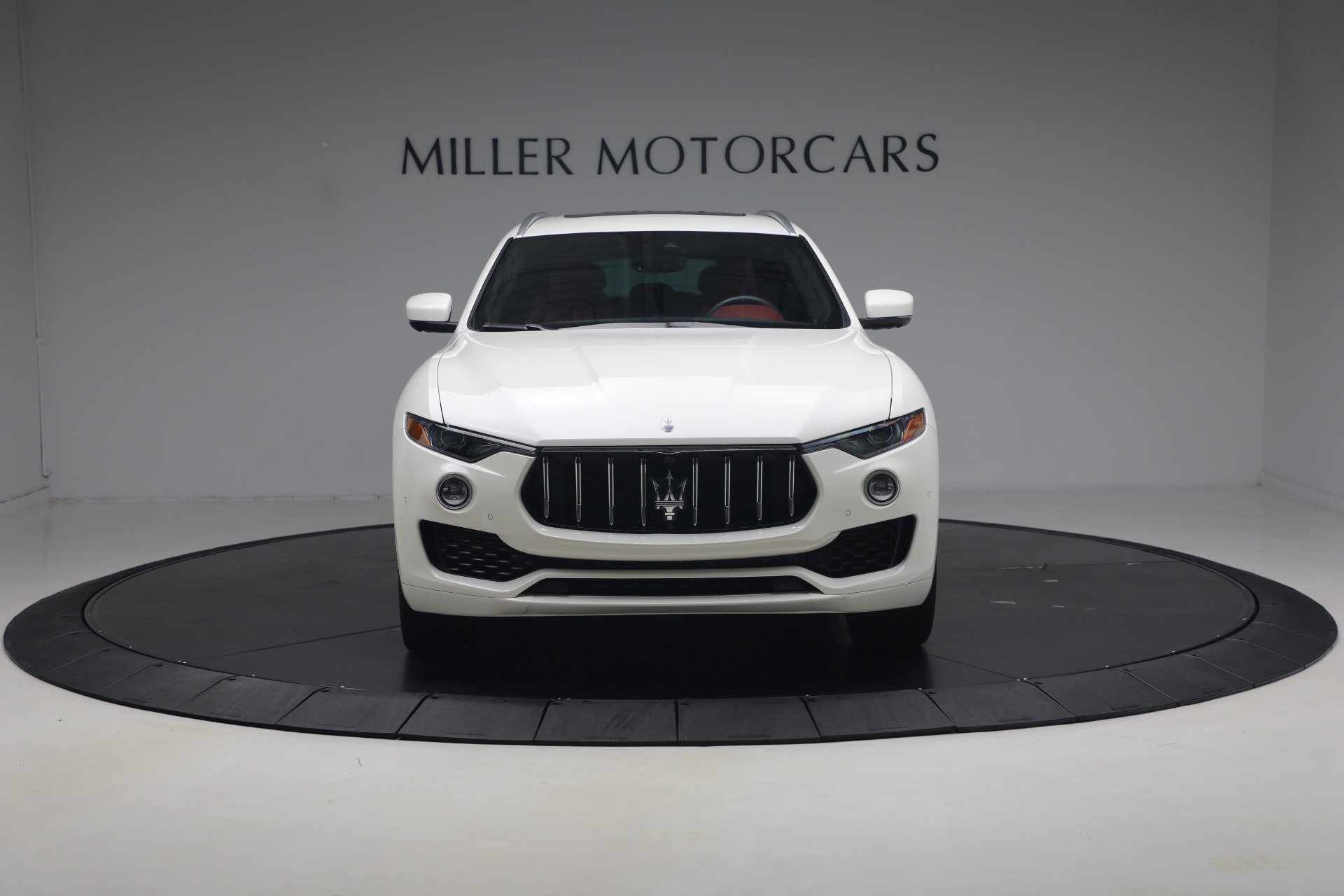 Certified 2023 Maserati Levante GT AWD/4WD image 12