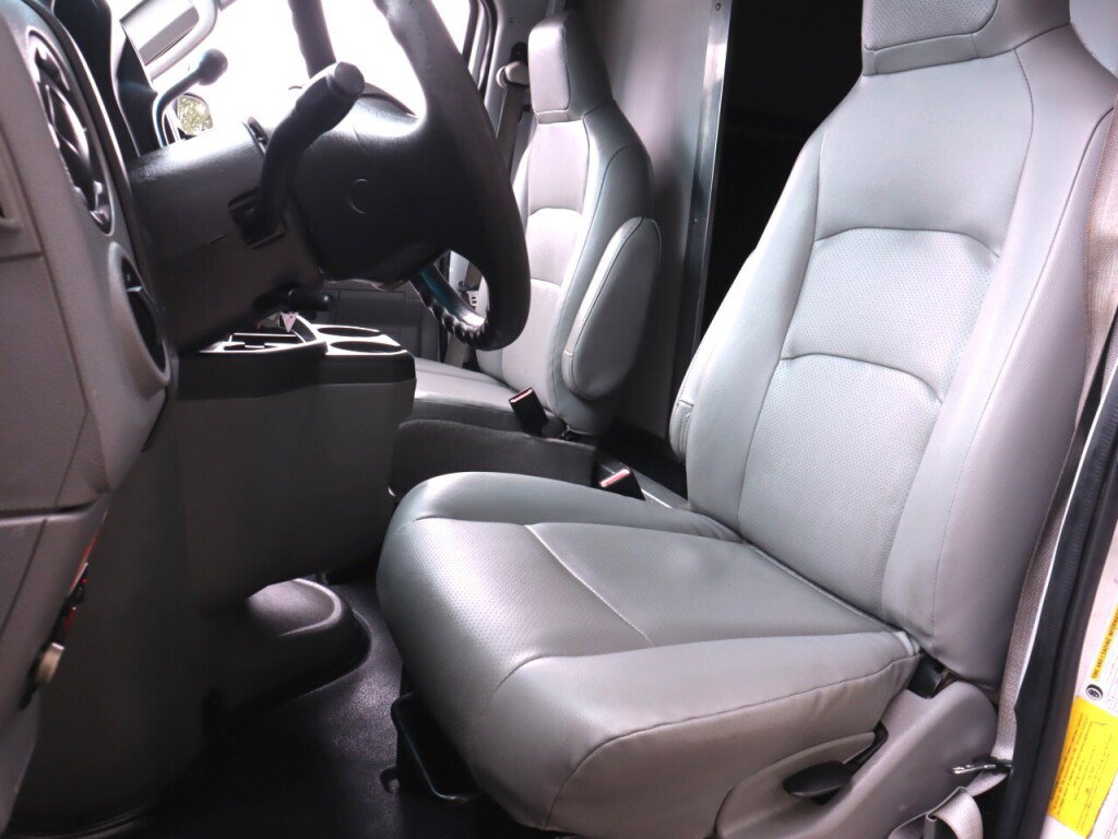 Used 2012 Ford E-450 and Econoline 450 Super Duty w/ PWR Locks & Windows Group RWD image 25