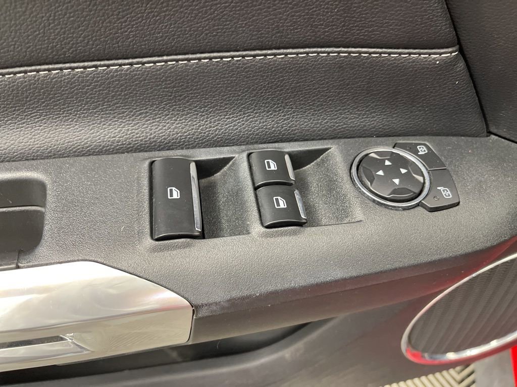 Used 2017 Ford Mustang Premium image 18