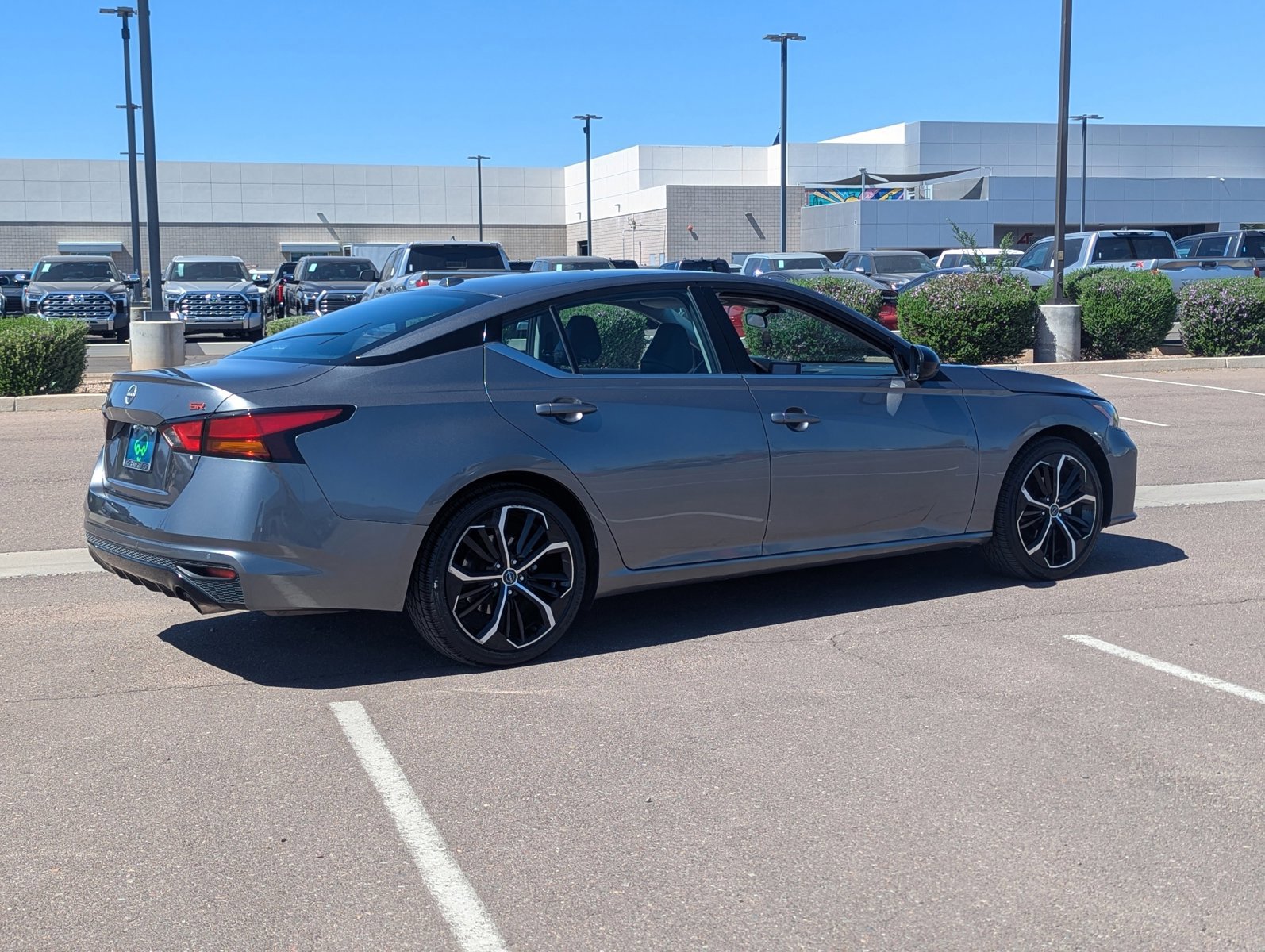 Used 2023 Nissan Altima 2.5 SR image 5