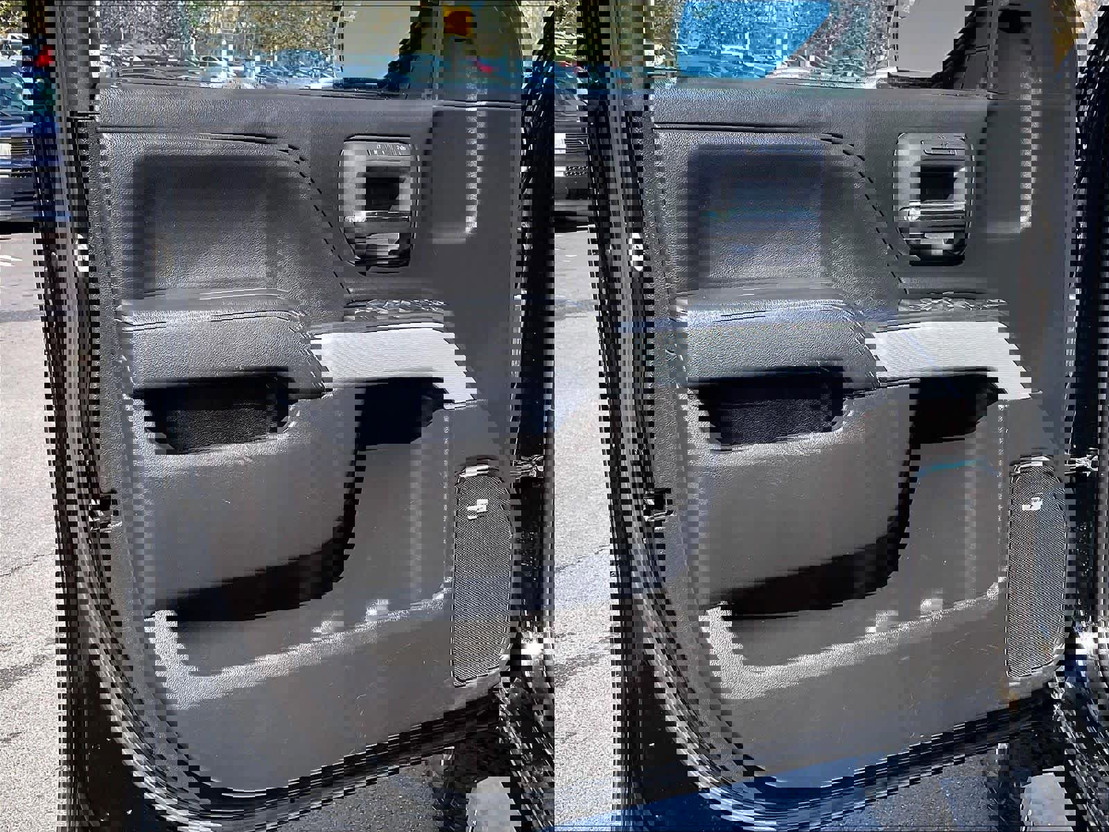 Used 2018 Chevrolet Silverado 1500 LTZ Z71 w/ LTZ Plus Package AWD/4WD image 9